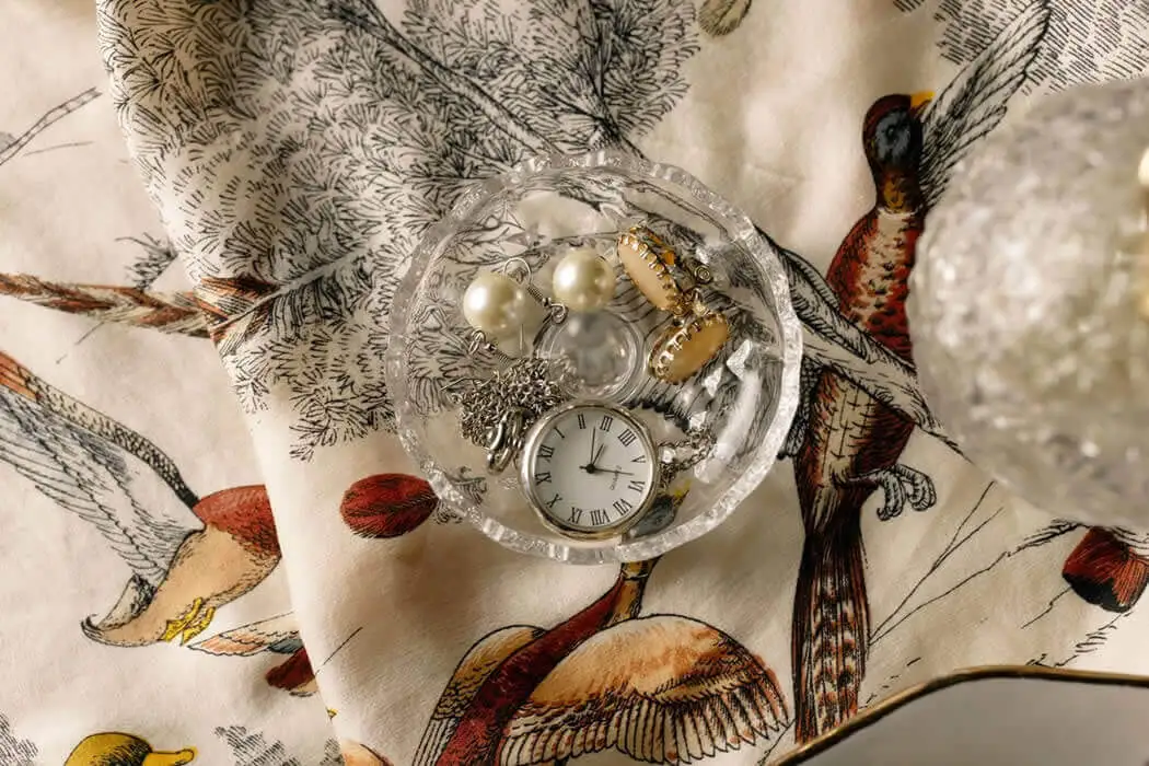 The World's Premier Jewelry Directory 21 Jewellery Styling Guide
